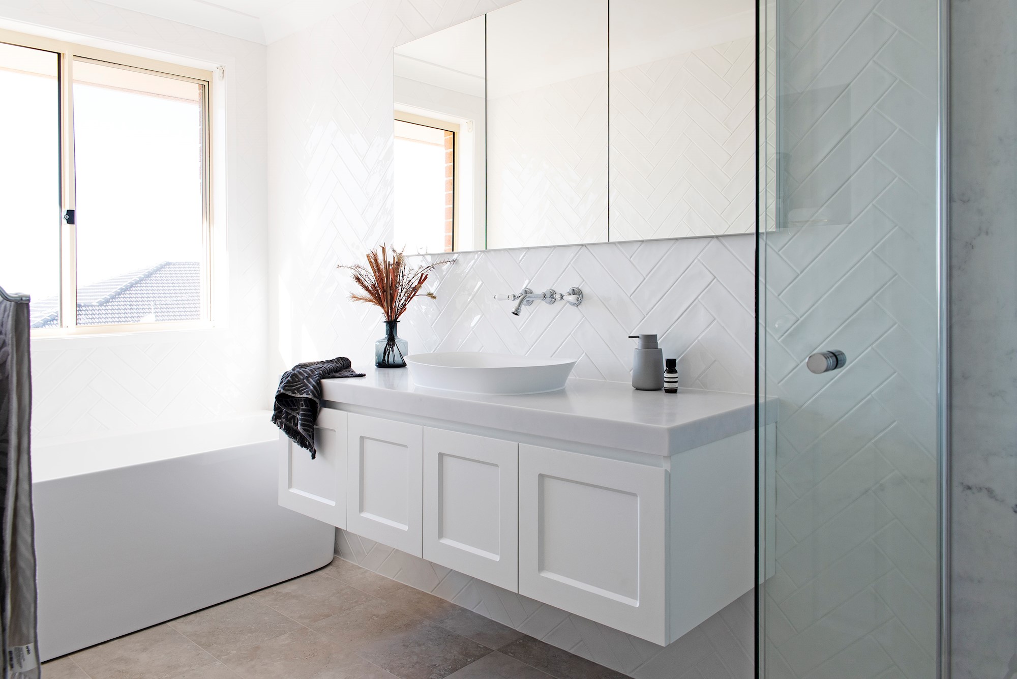 London Vanity Landscape Shellharbour House 1 Bevel Grip Web