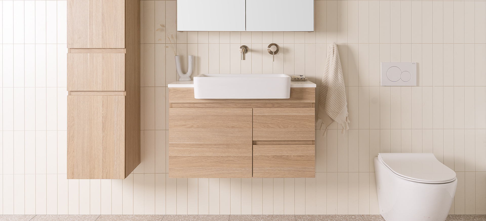 Glacier Semi-Recessed, Door & Drawer