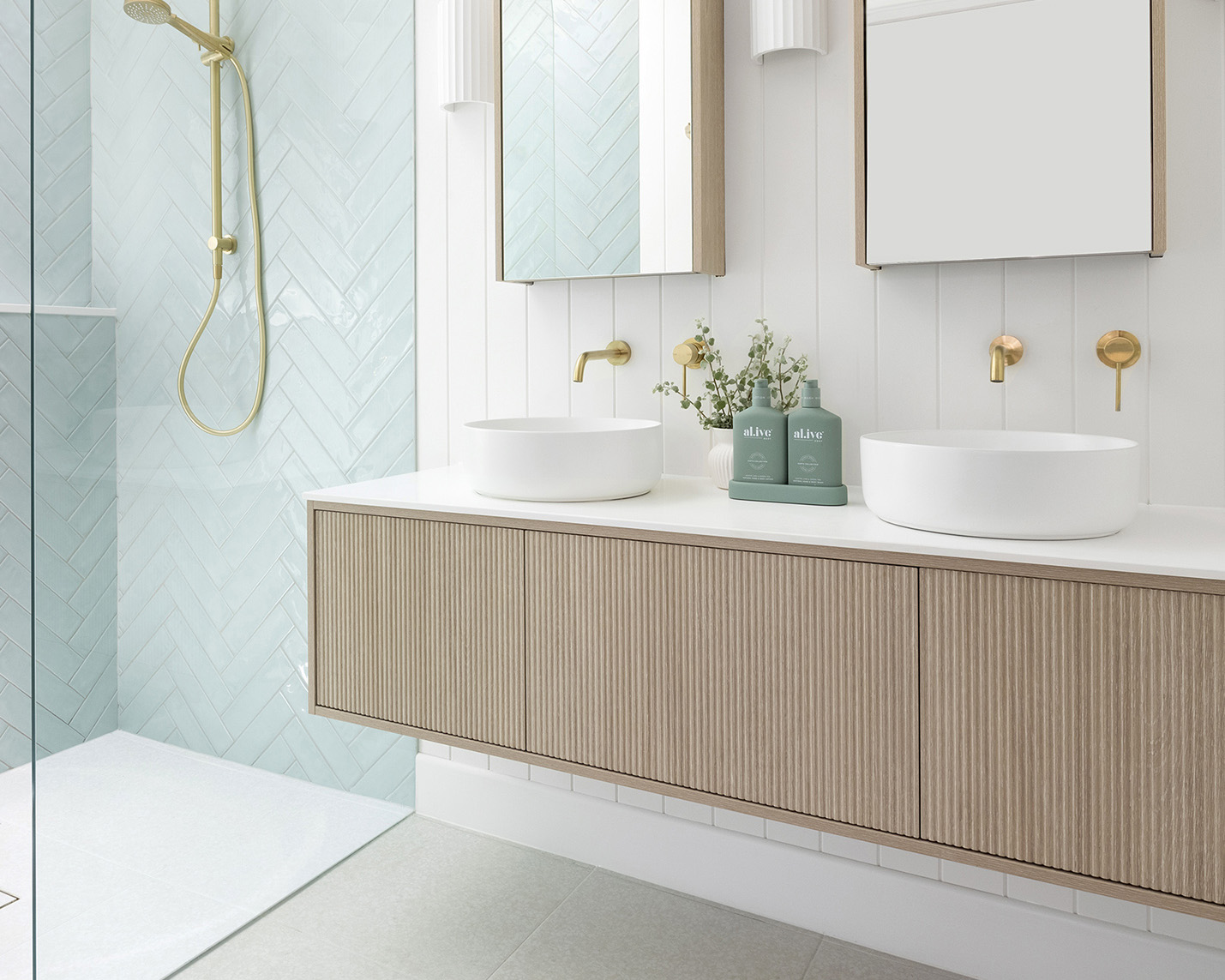 Tarragindi Bath 3 LR E 4X5 Web