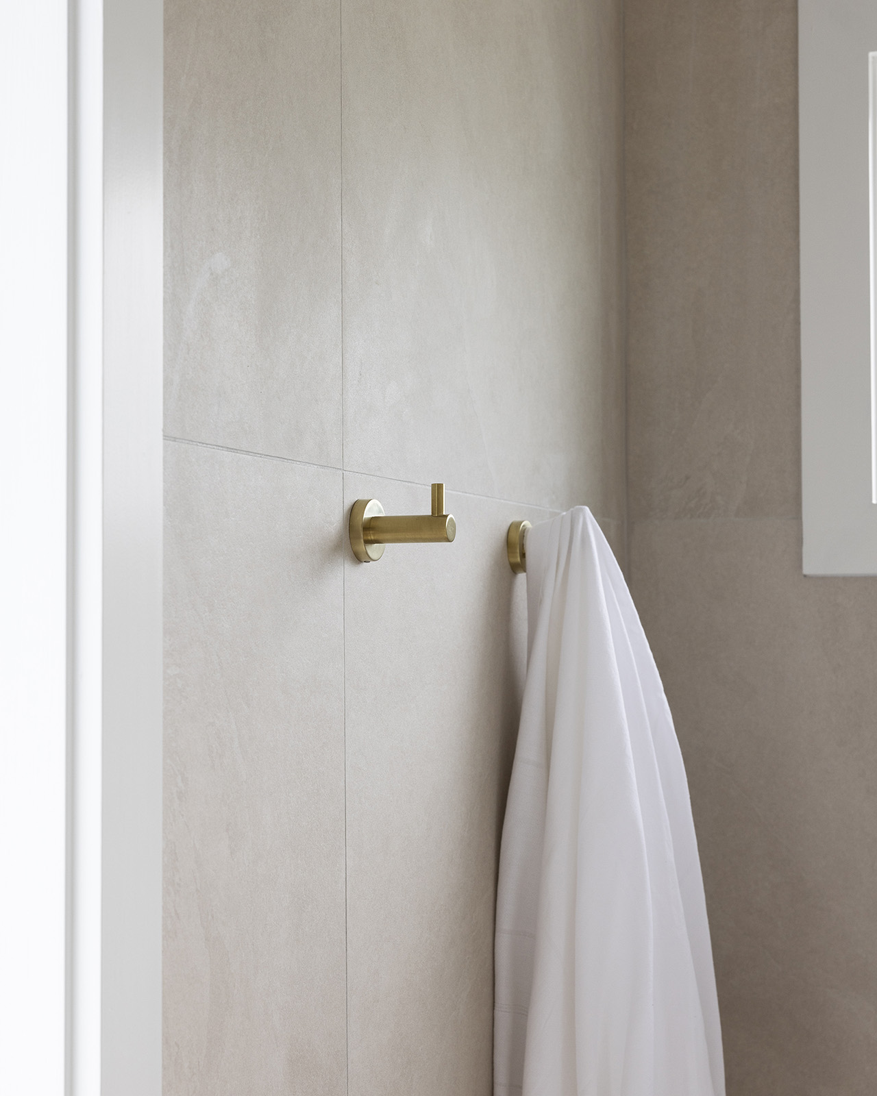 Hand Towel Rings & Robe Hooks