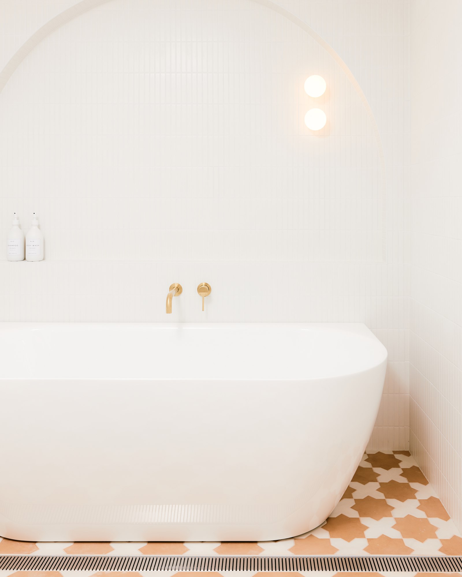 Lydiabnb J6A4096 2 Crop Web