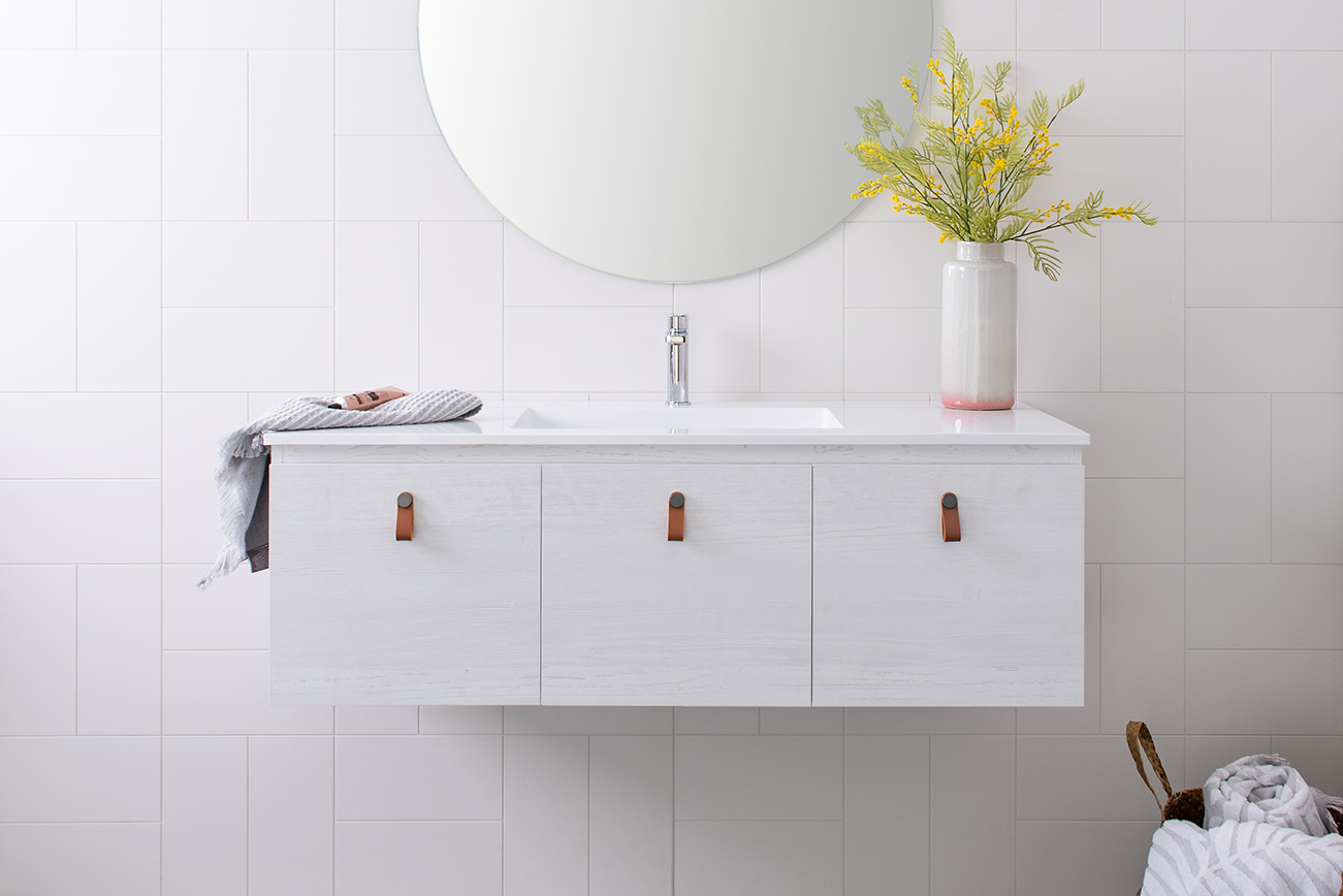 Summer 1200 White Painted Wood Front Web