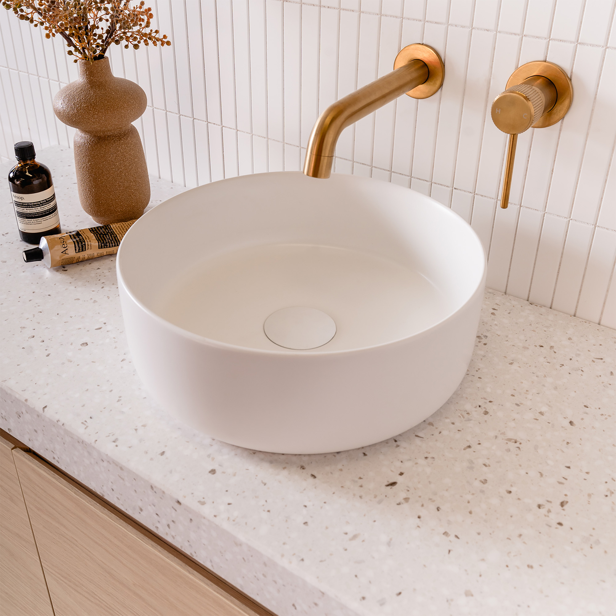 Glacier Ensuite Blonde Oak WR 3 1X1 Web