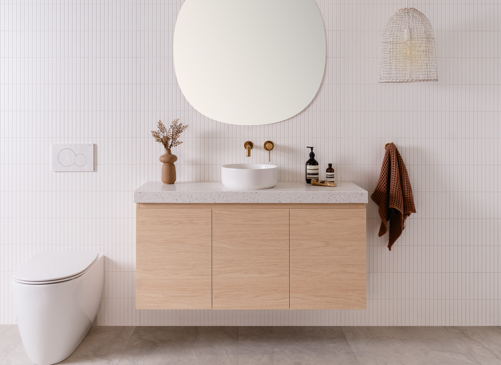 Glacier Ensuite, All-Door