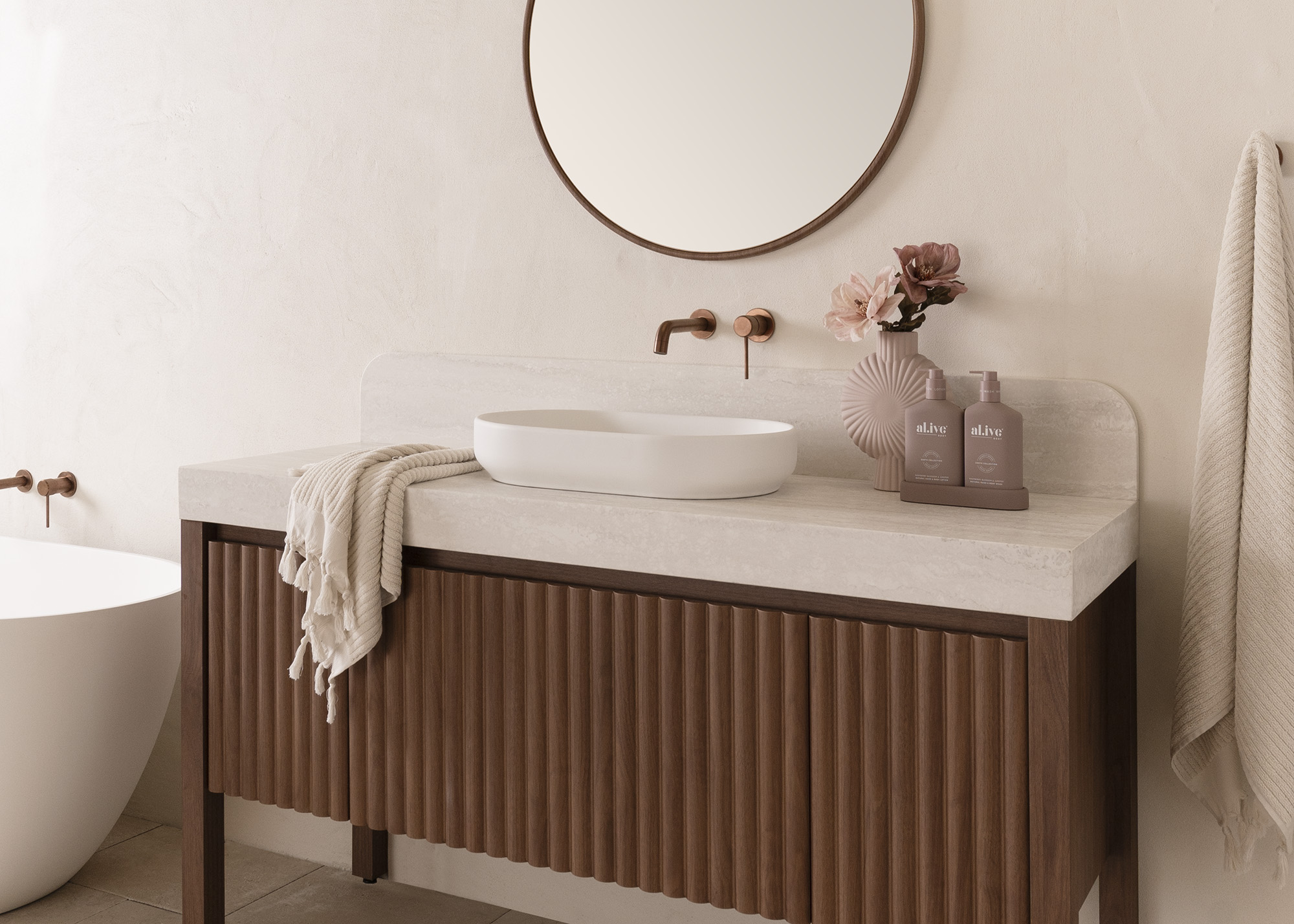 Harper 1500 Florentine Walnut Angle Web