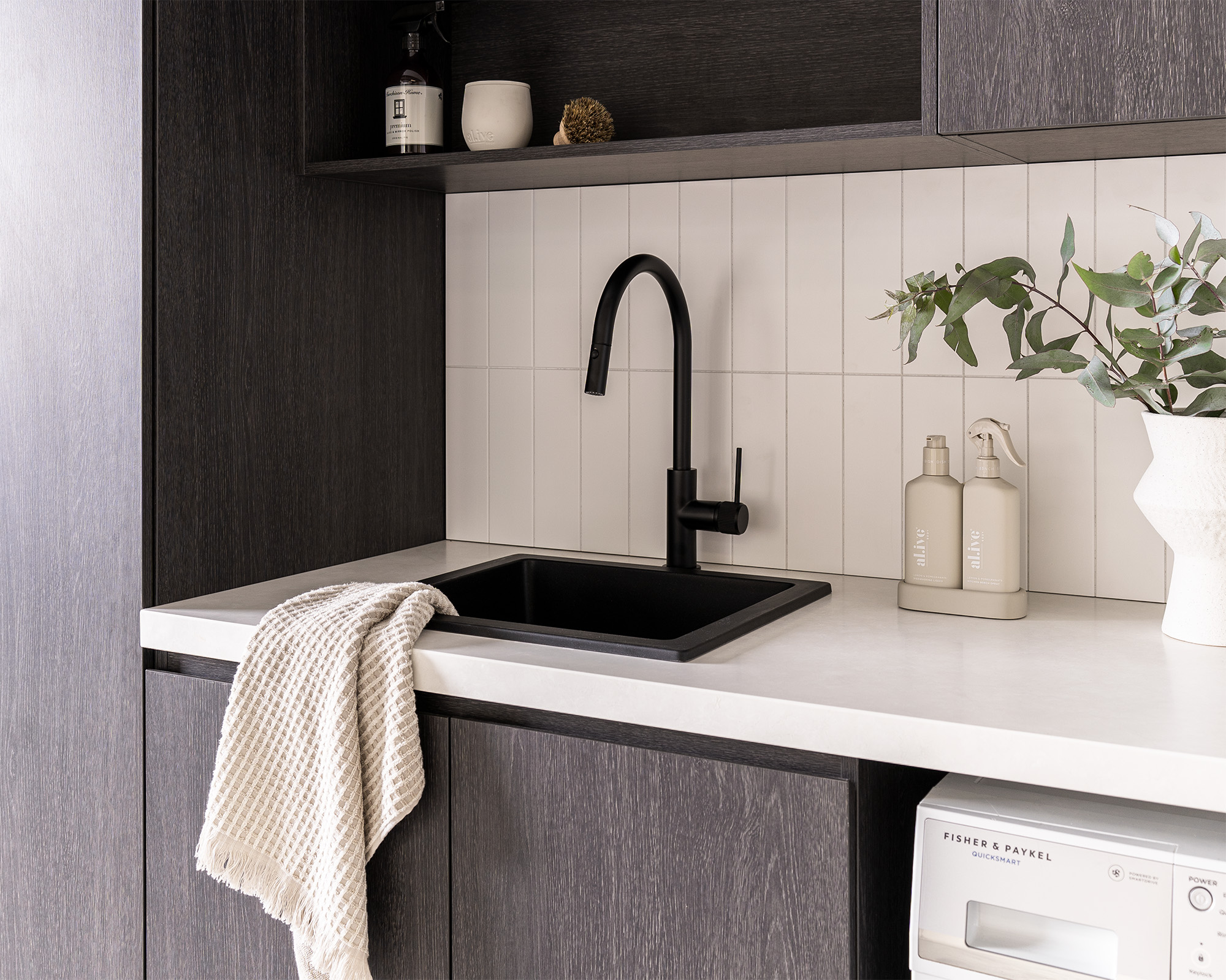 Decor Estella & Alabaster Sink 1 5X4 Web