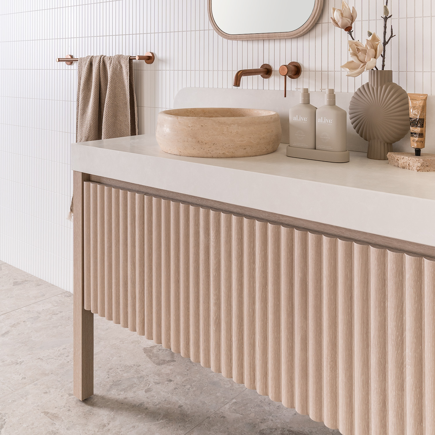 Harper 1800 FM Coastal Oak 9 Closeangle 1X1 Web